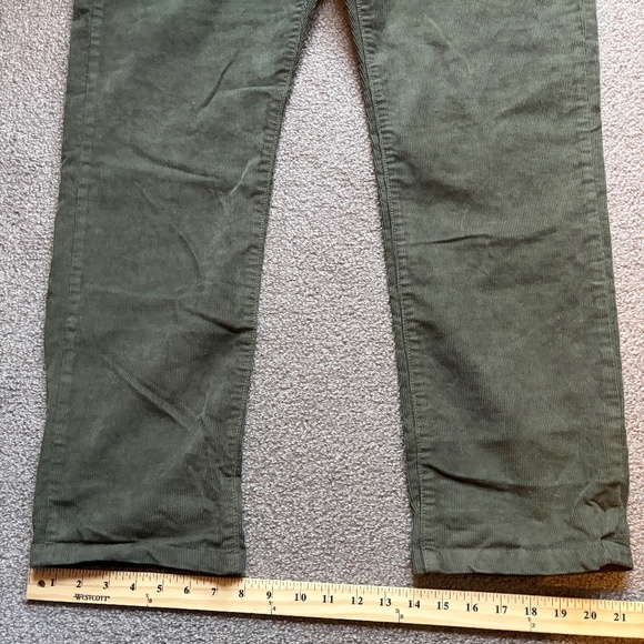 J. Crew Men’s 770 Straight Fit 5 Pocket Olive Stretch Corduroy Pant | Size 33x32 - Picture 8 of 16
